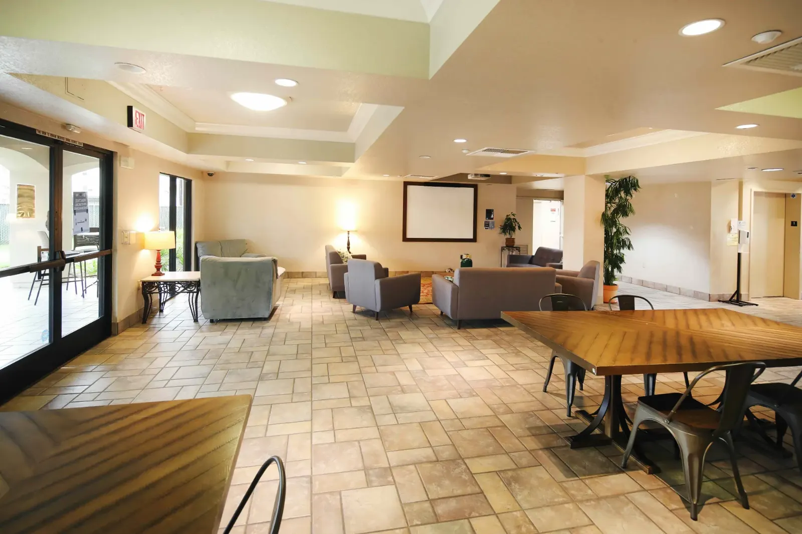 Catalina_Lobby(2).jpeg